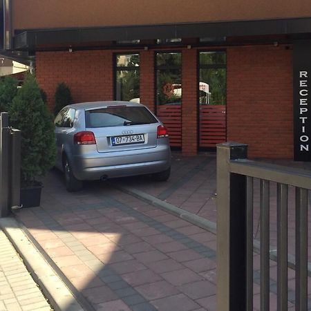 Hotel Millenium2 프리즈렌 외부 사진