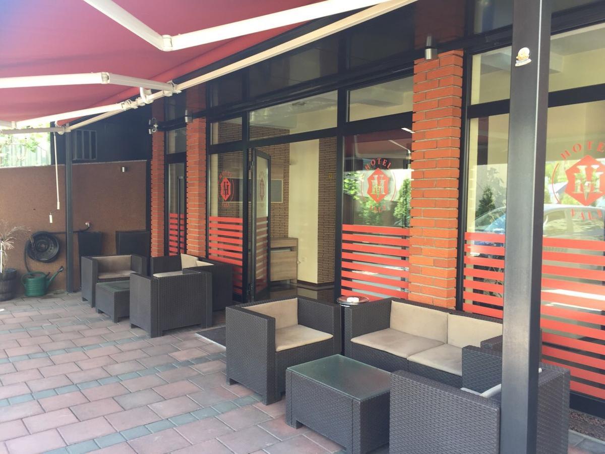 Hotel Millenium2 프리즈렌 외부 사진