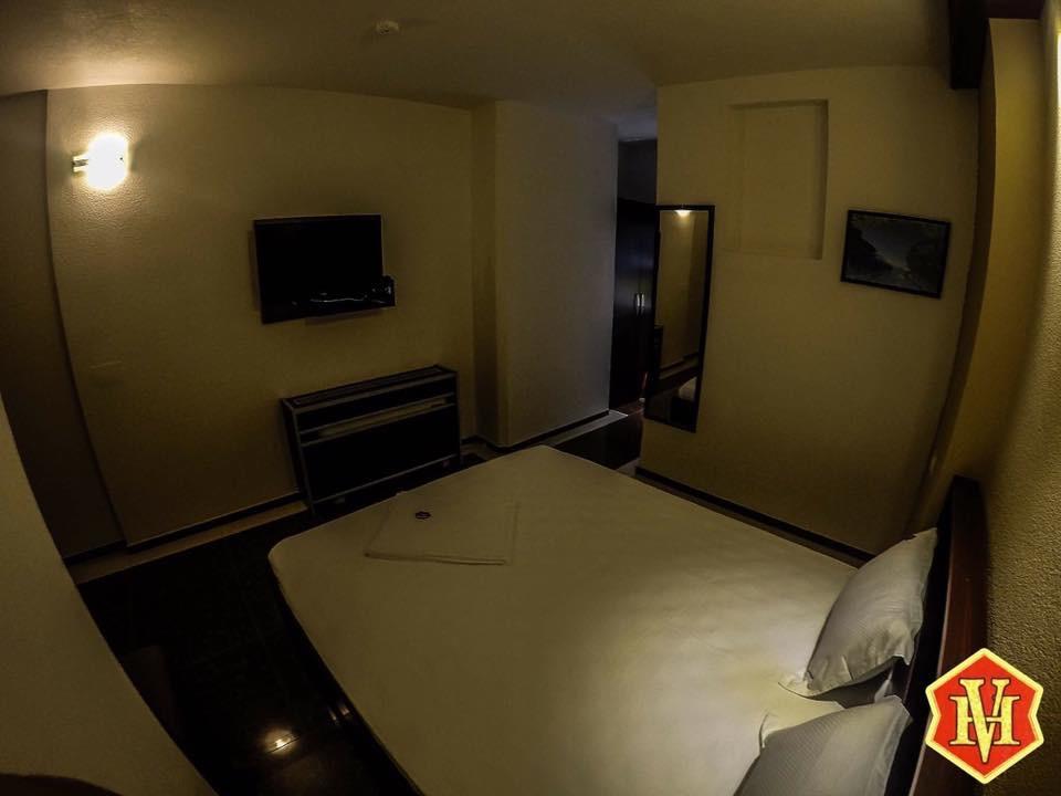 Hotel Millenium2 프리즈렌 외부 사진